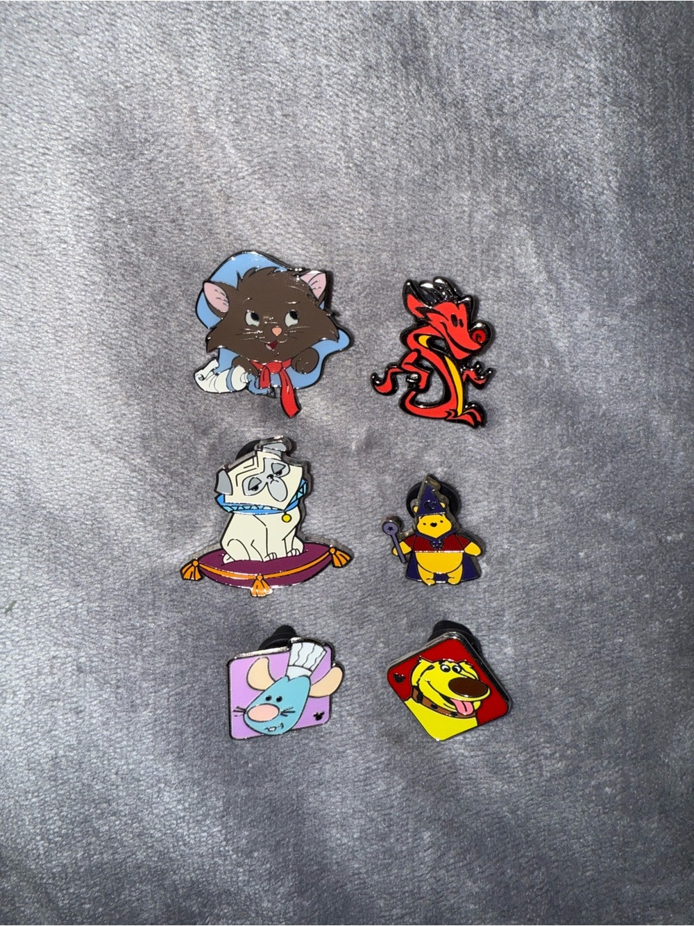 Lot of 6 Disney Pins